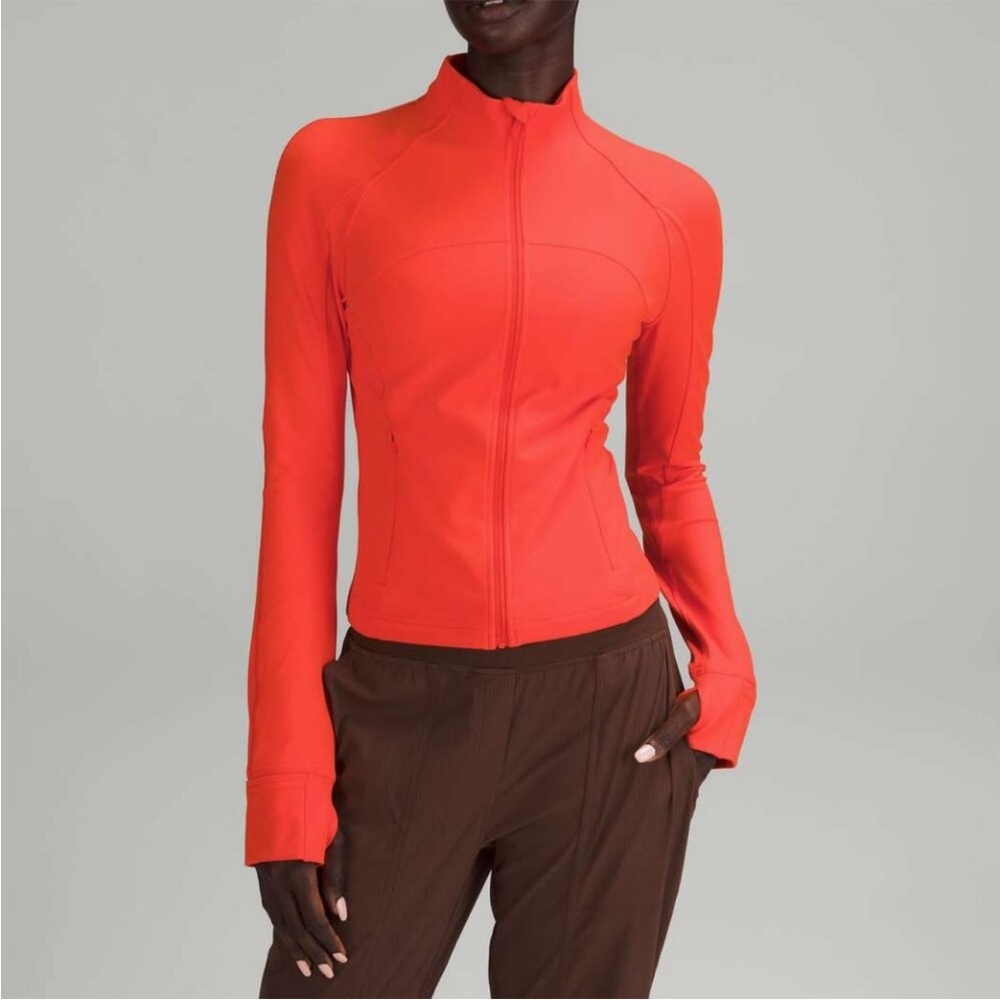 NWT lululemon cropped define jacket
